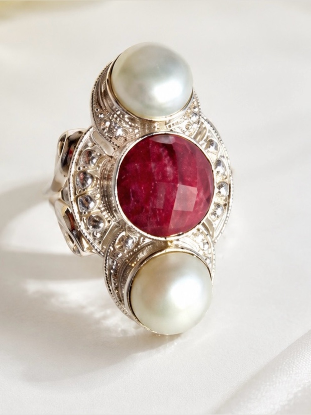 Vintage 925 Sterling Silver India Statement Ring Size 10 Red Gemstone & MOP